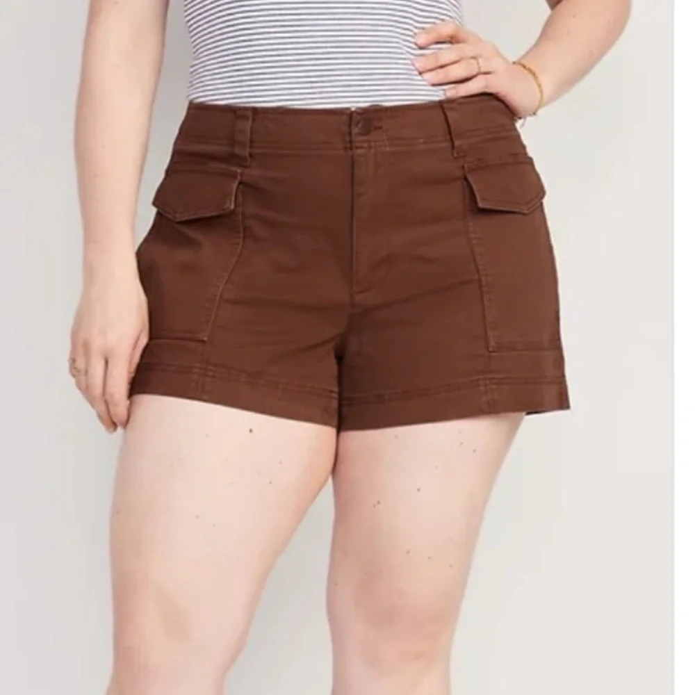OLD NAVY Mid-Rise‎ Cargo Shorts -- 3.5-inch inseam